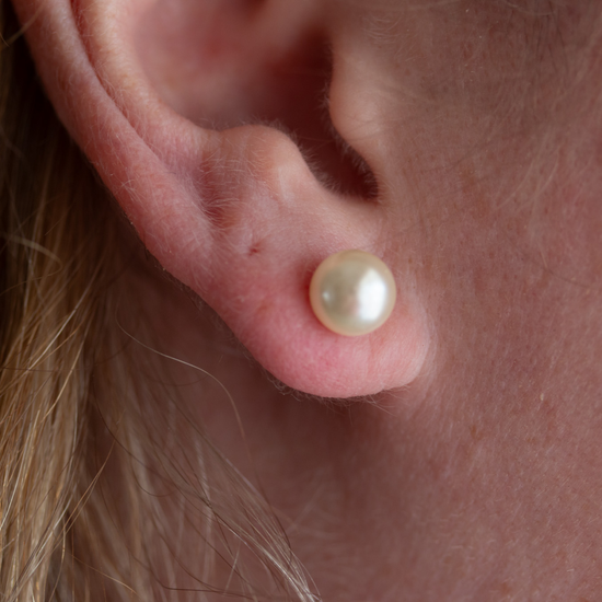 Heaven Inspired Stud Earrings - Gold