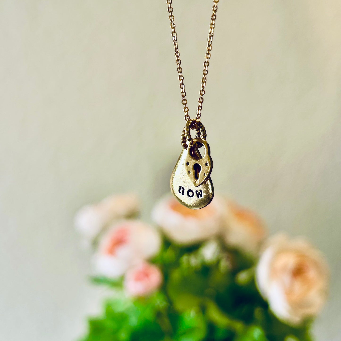 Heaven Inspired Soco Necklace - Gold