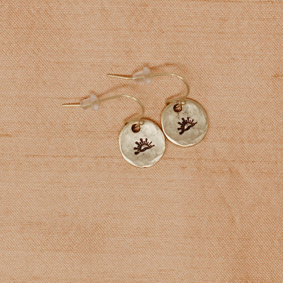 Load image into Gallery viewer, Heaven Inspired Stamped Earrings - Gold
